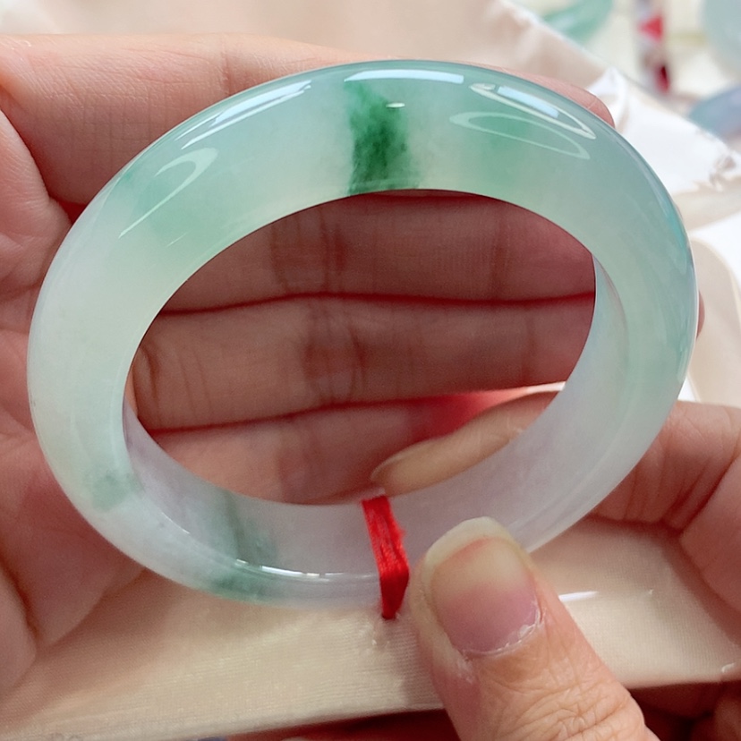 【闪购商品】翡翠手镯未镶嵌杉***8小手行家货A