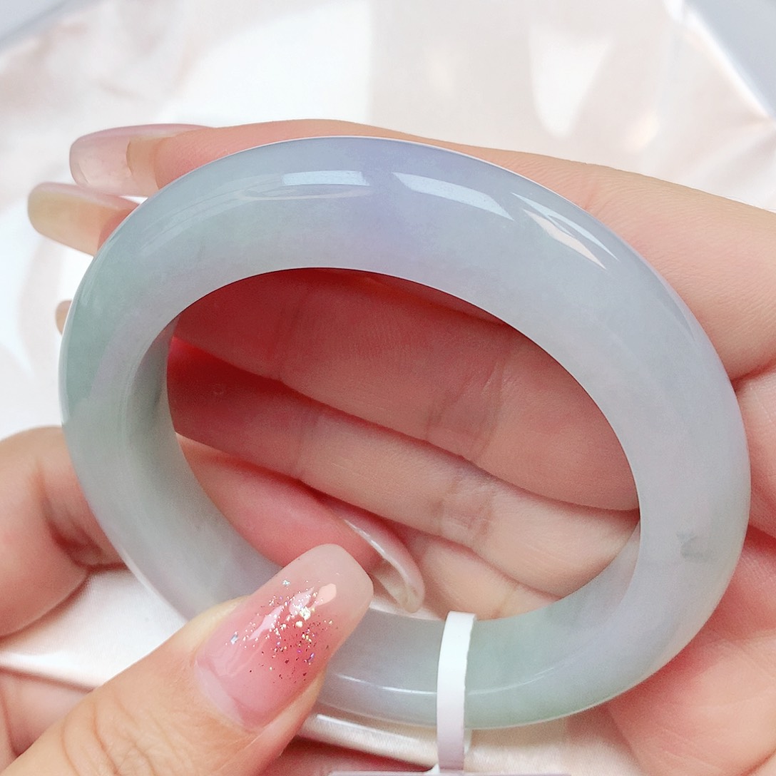 翡翠手镯未镶嵌抖音659