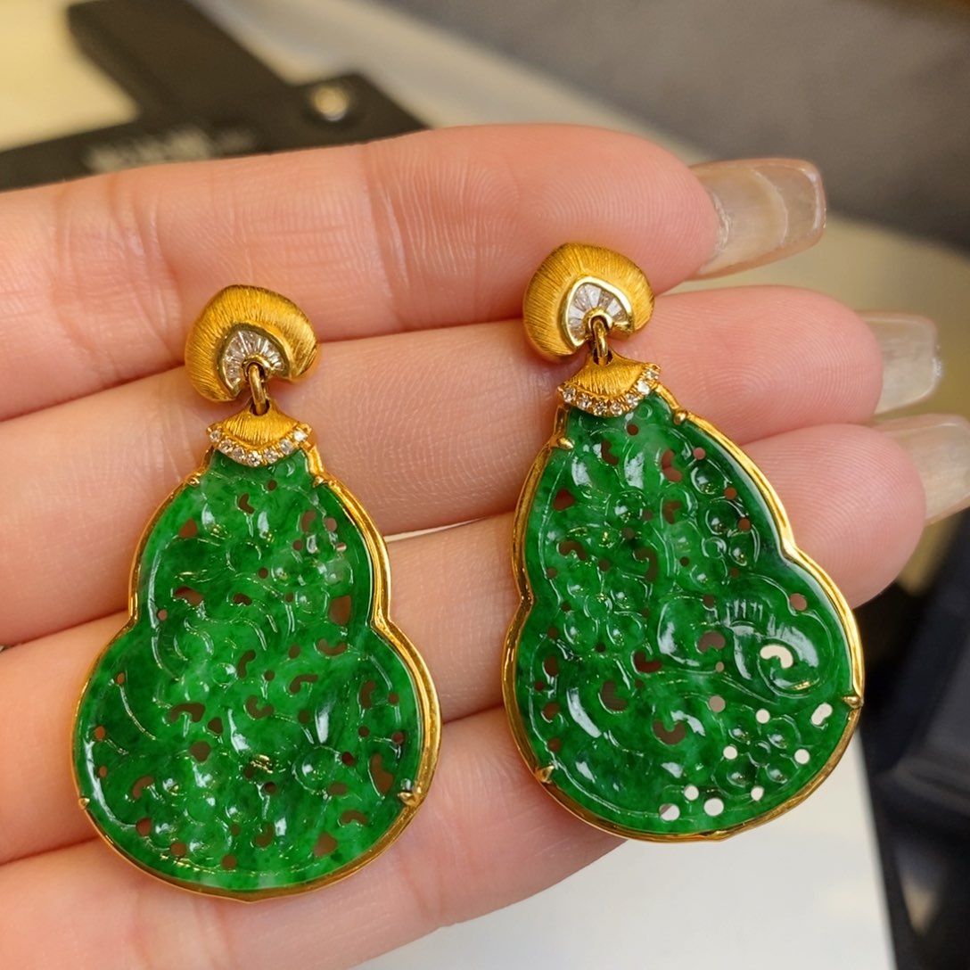 翡翠耳饰18K金镶嵌雕花葫芦