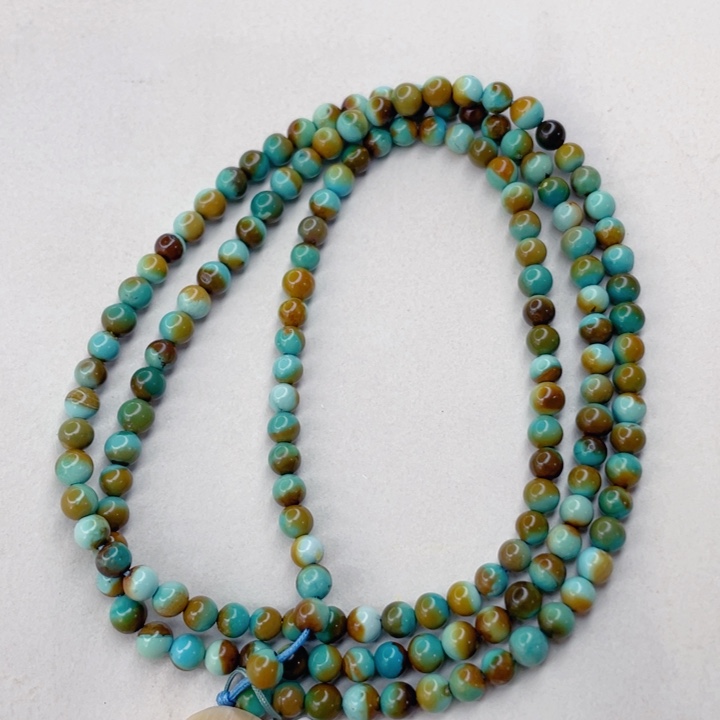 绿松石未镶嵌颈饰