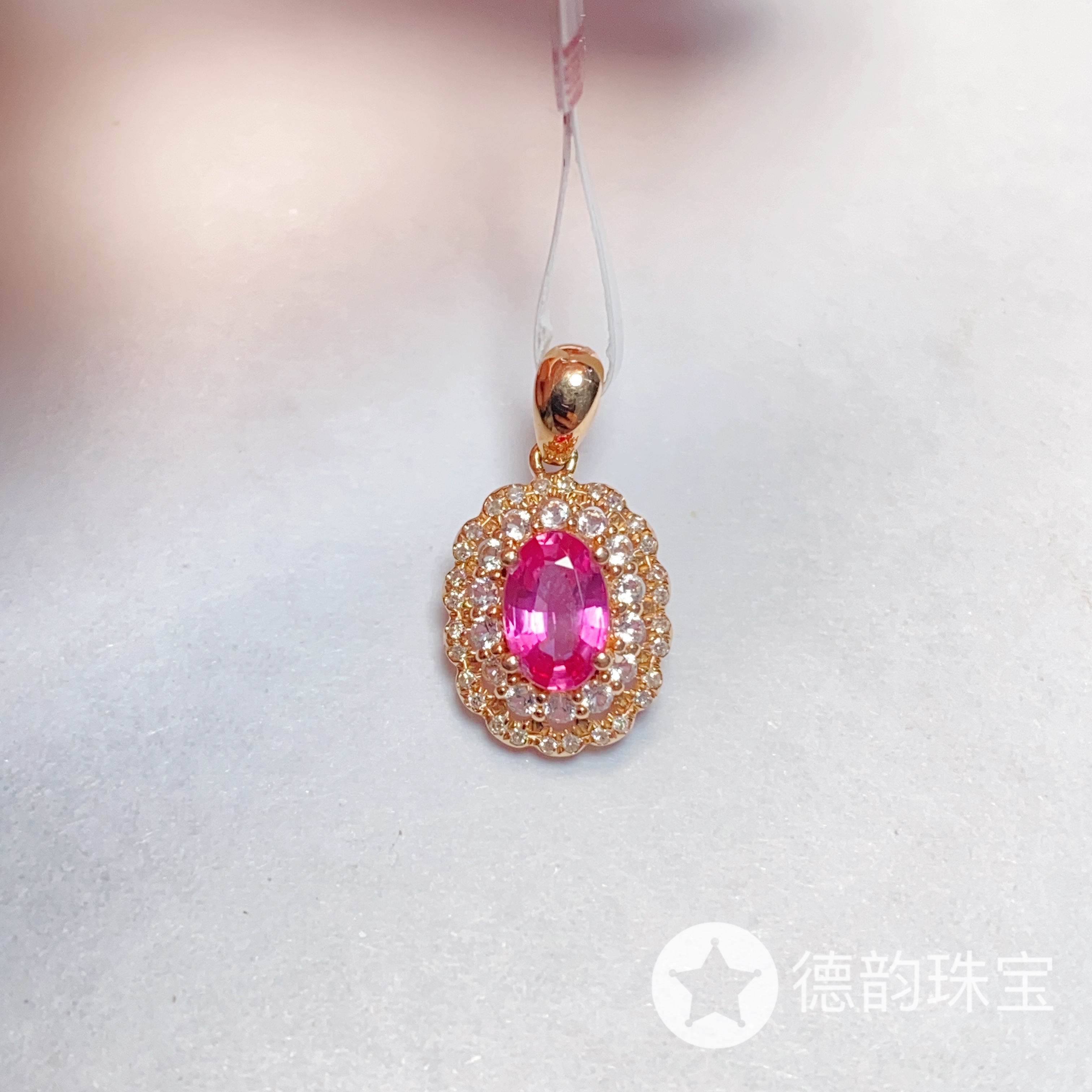 18k金镶嵌无烧红宝石吊坠