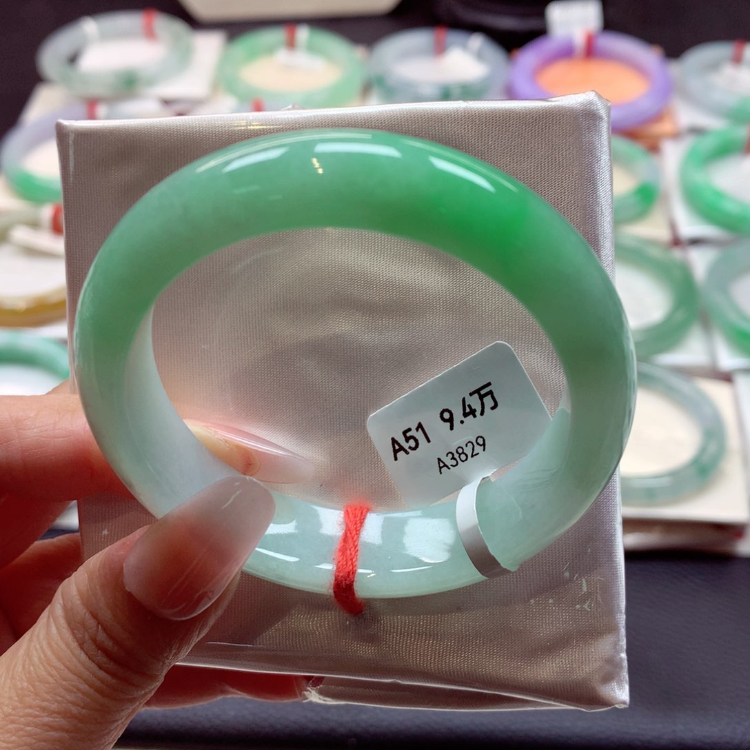 翡翠手镯未镶嵌正圈51.3（30号）89