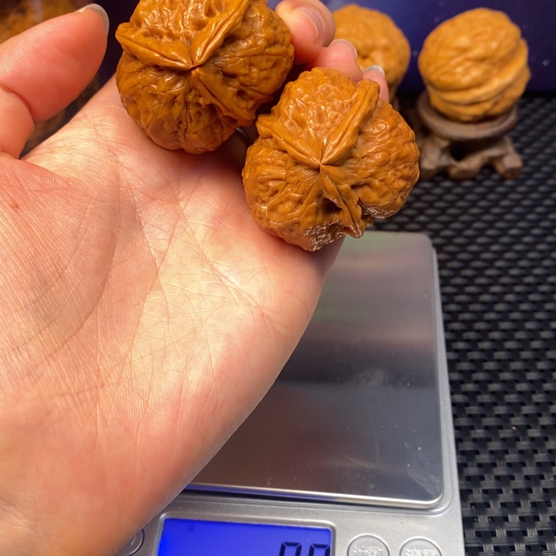 把件文玩核桃粗筋三棱37