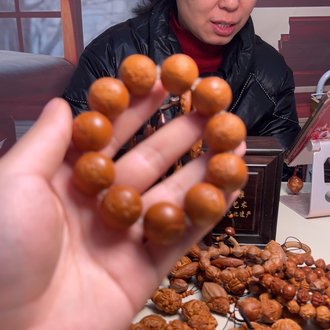 橄榄核吊坠A*雷六春达摩