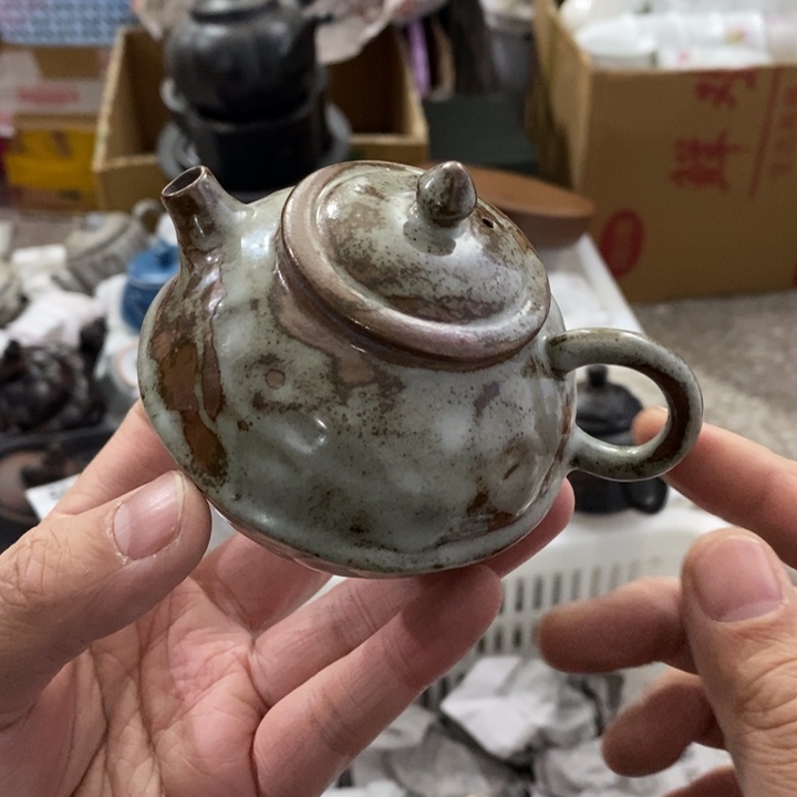 陶瓷艺术品及陶瓷壶