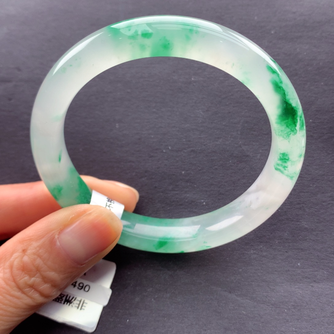 【闪购商品】未镶嵌手镯石英质玉