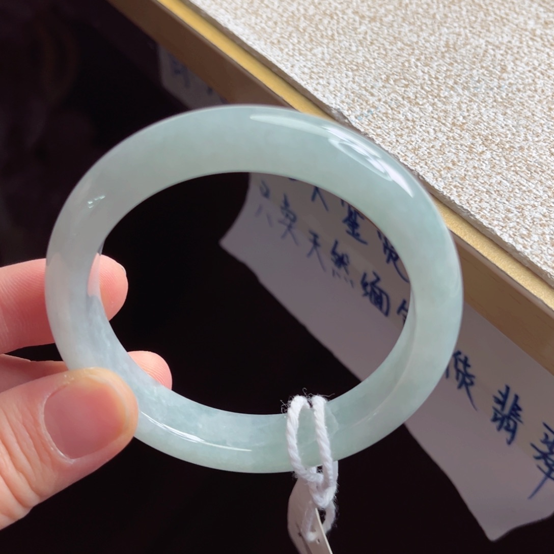 翡翠未镶嵌手镯手镯