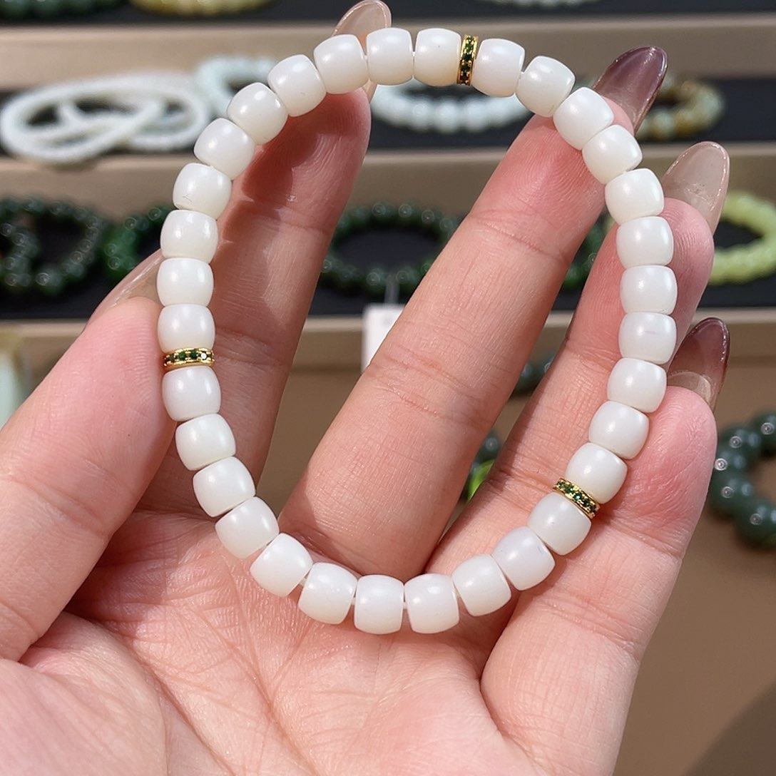 和田玉手链未镶嵌黑山7.2