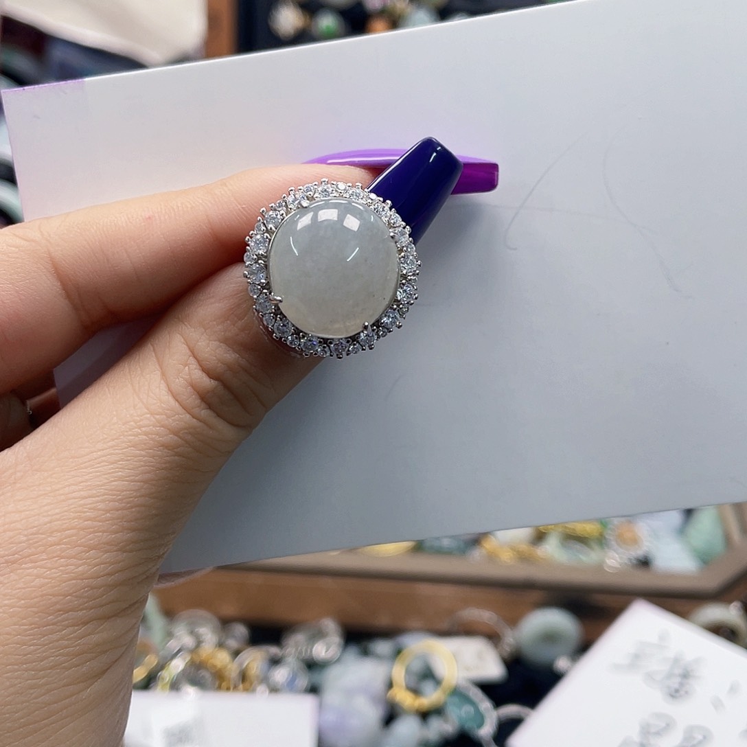 翡翠挂件未镶嵌天然翡翠Ａ货