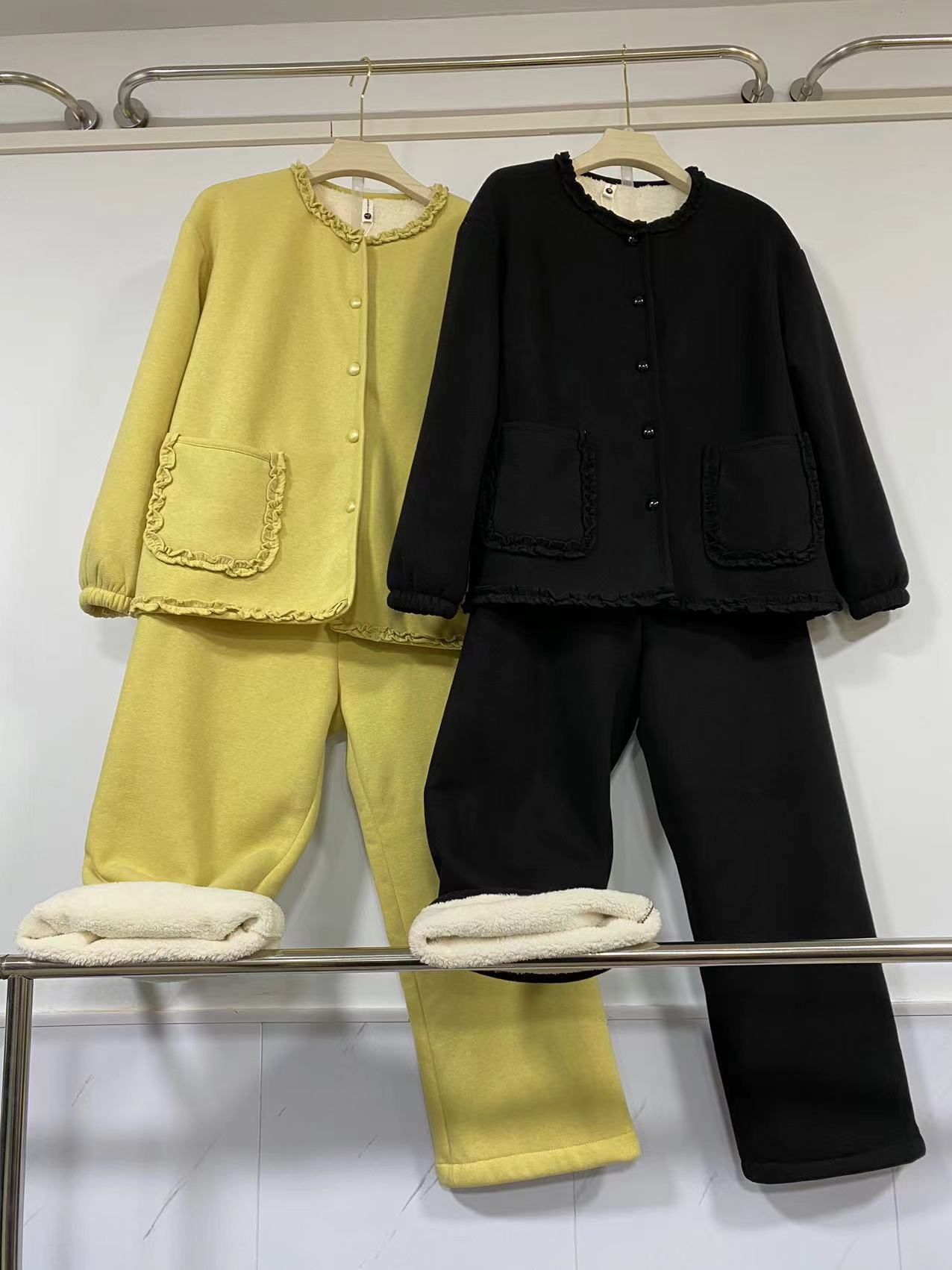 秋冬新款双层加绒加厚保暖氧气圆领家居服套装