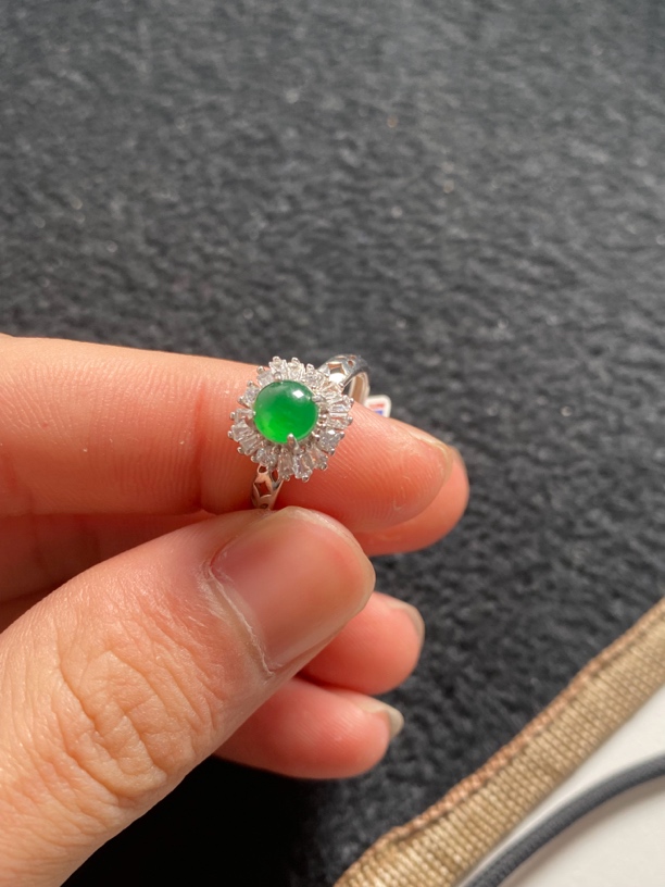 天然翡翠A货 蛋面戒指