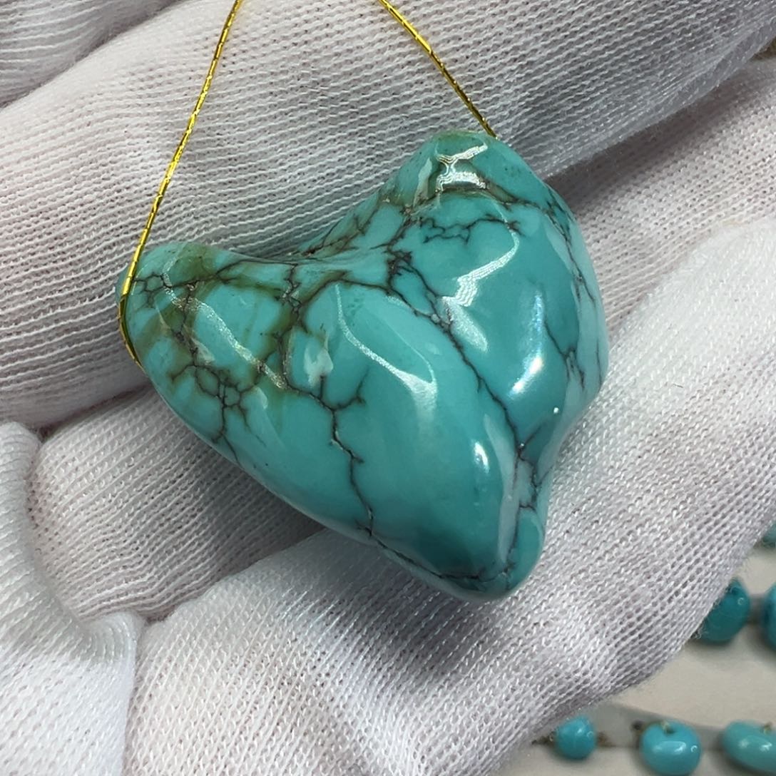 绿松石配饰未镶嵌