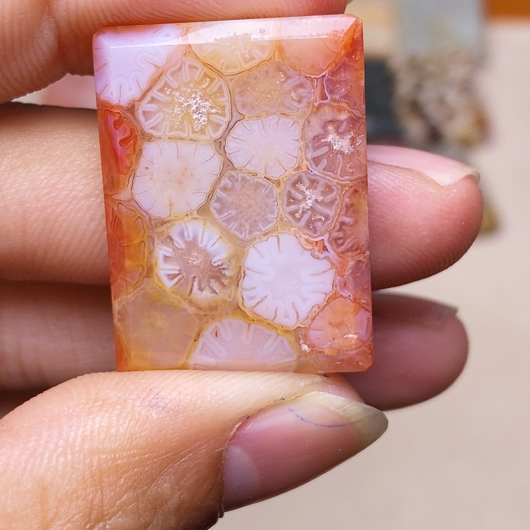 用***8硅化玉合金珊瑚玉