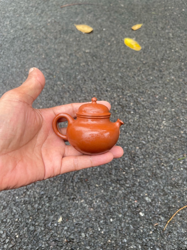 孟臣小品！ 容天款手工壶！容量100毫升！鱼籽朱泥！内推孔！做工精美
