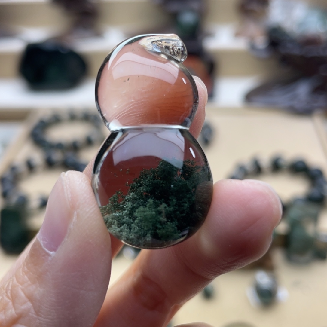 颈饰未镶嵌水晶绿幽灵吊坠