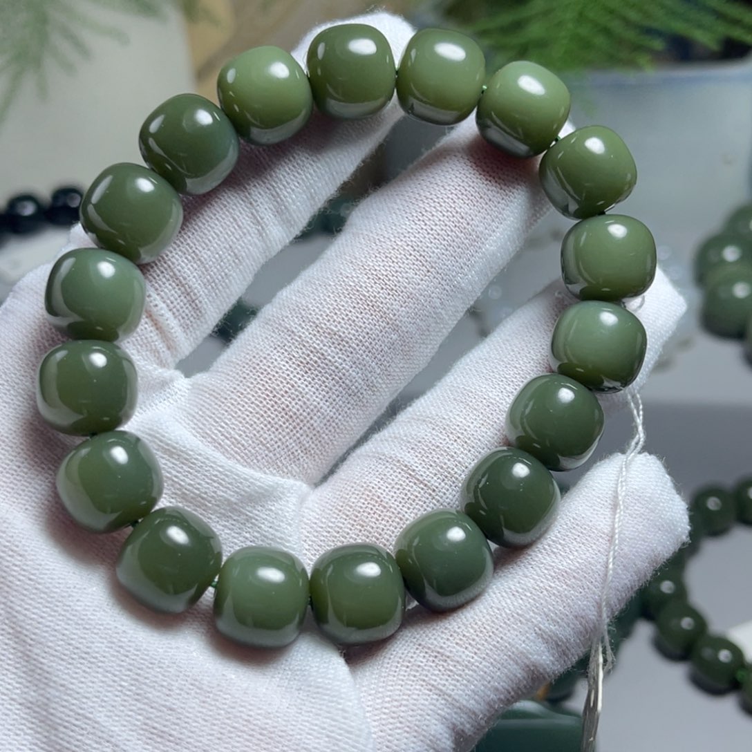 无***惧和田玉未镶嵌手链