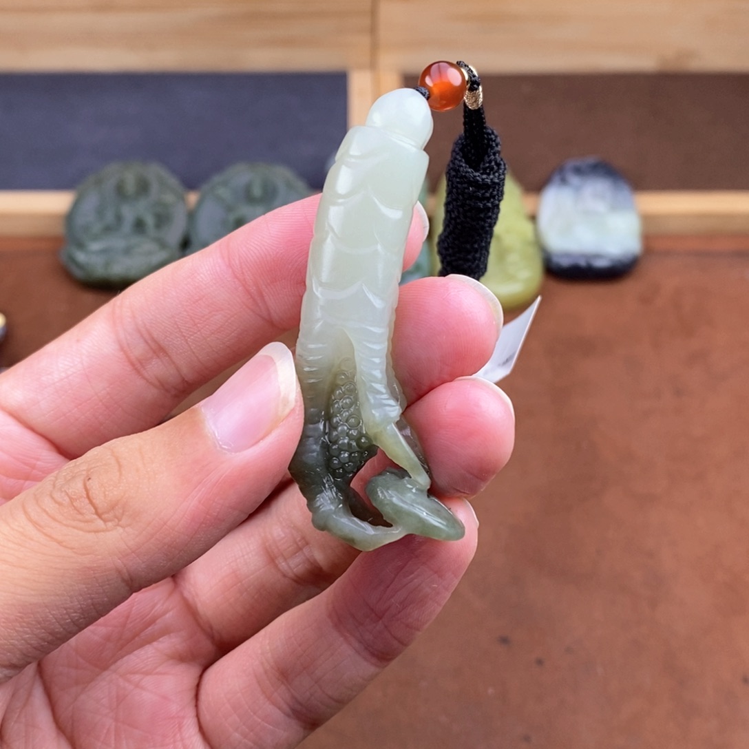 和田玉（糖玉）挂件未镶嵌