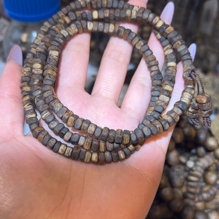 沉香手串涵****奇楠沉香方珠16克乌身啦