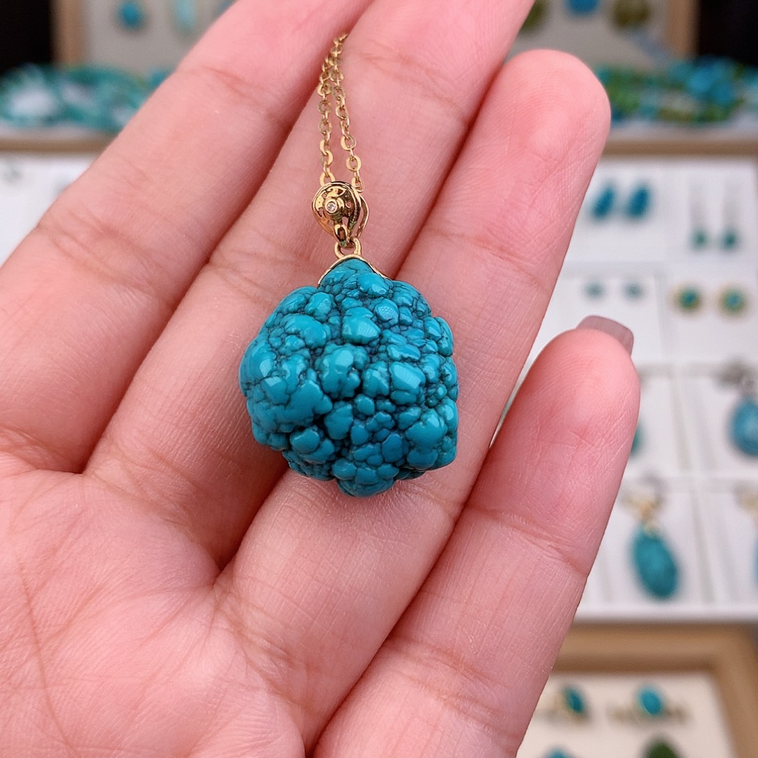 绿松石18K金镶嵌颈饰