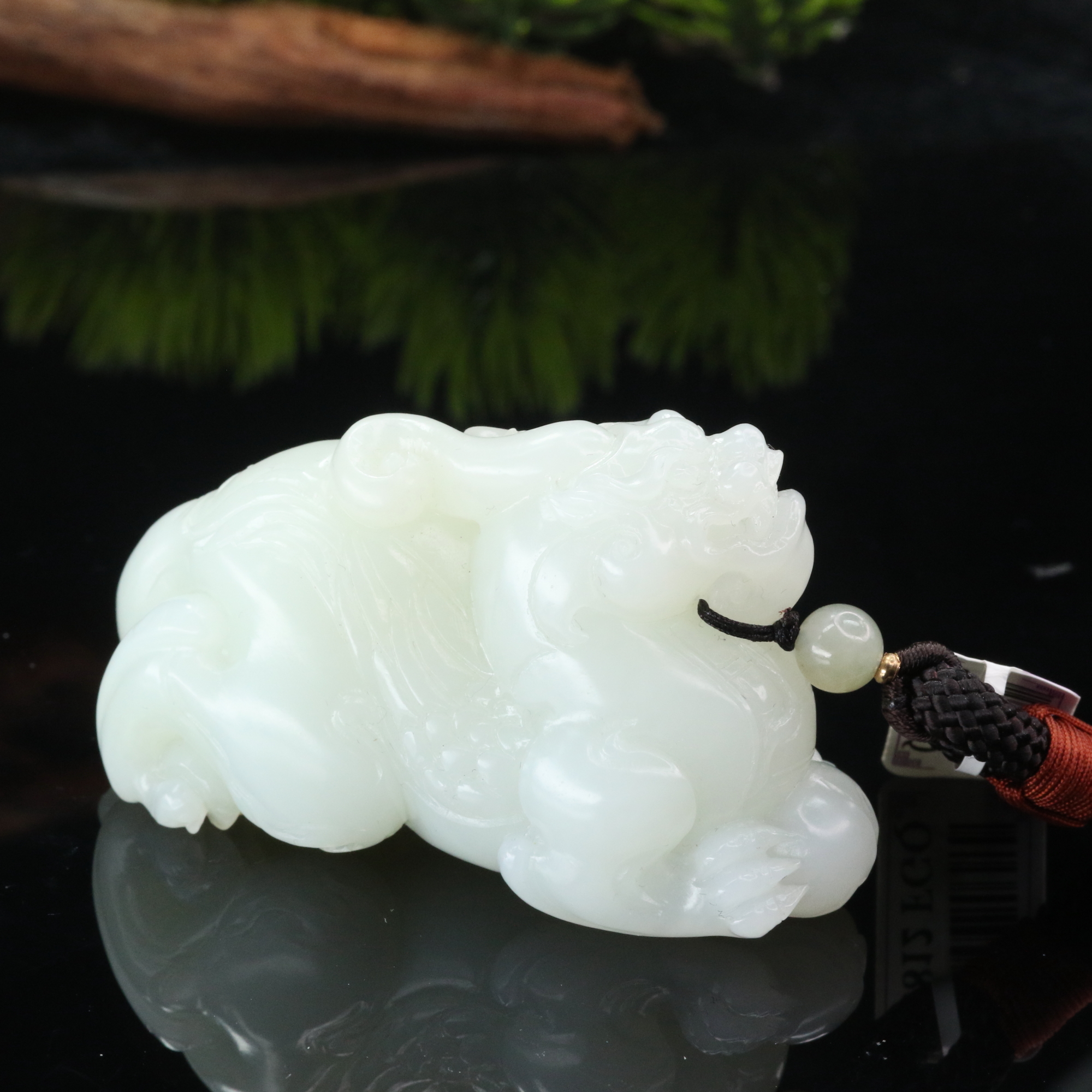 32和田玉羊脂白貔貅手把件/000795北京中保拍卖