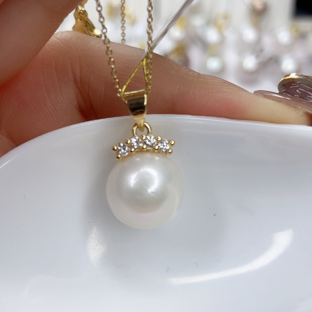 淡水珍珠吊坠(赠链)未镶嵌