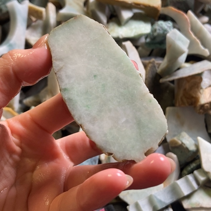 翡翠颈饰未镶嵌天然翡翠