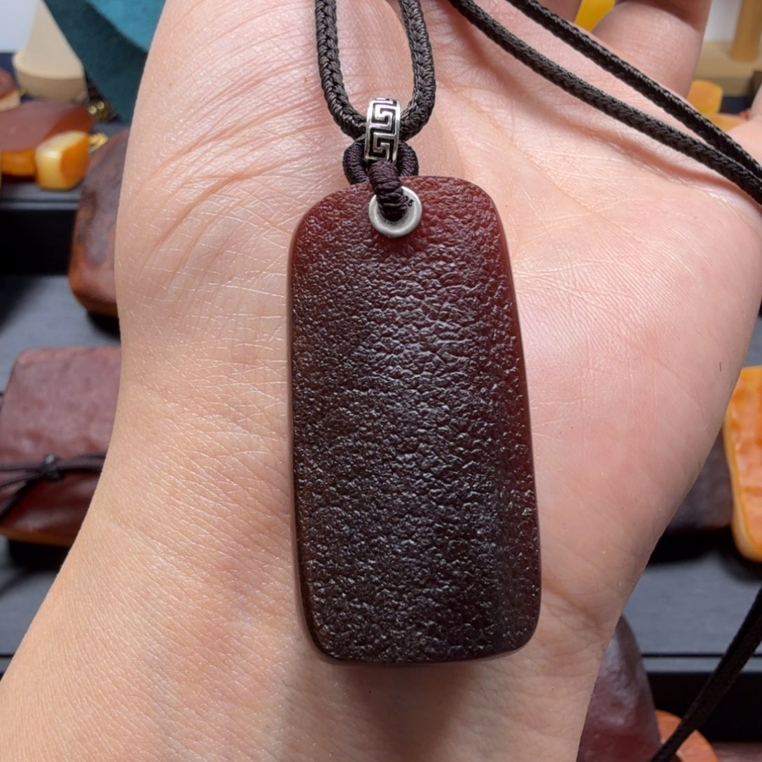 琥珀吊坠(赠链)未镶嵌