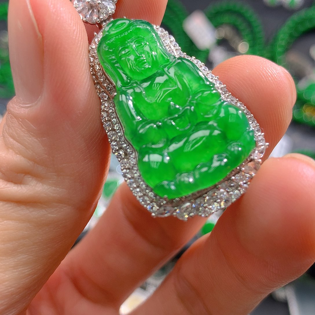 翡翠手链未镶嵌翡翠