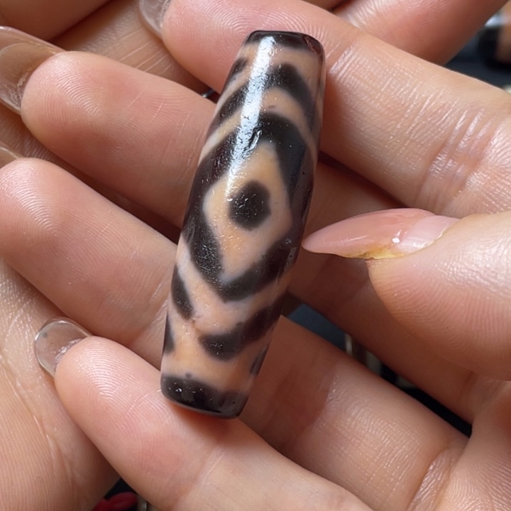 一***网玛瑙/玉髓未镶嵌颈饰