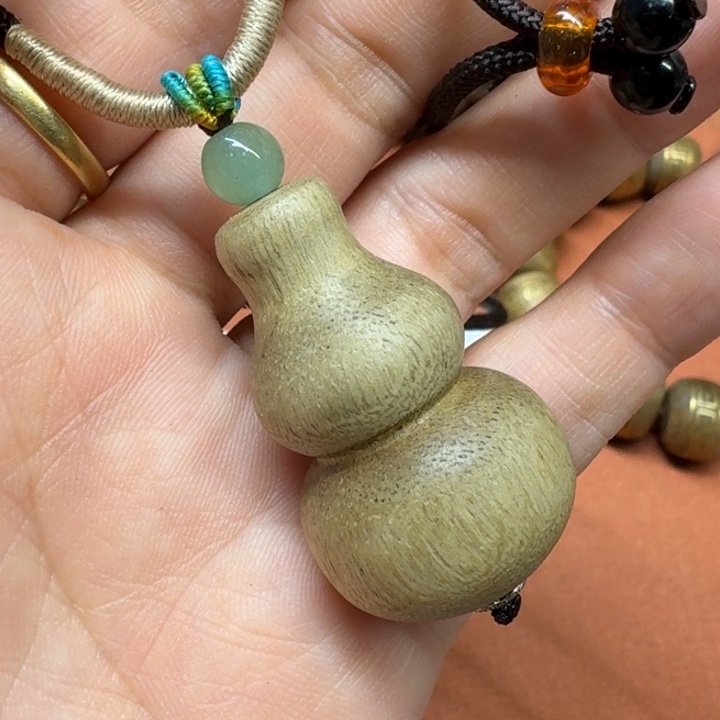 沉香吊坠馨安居沉香定制款