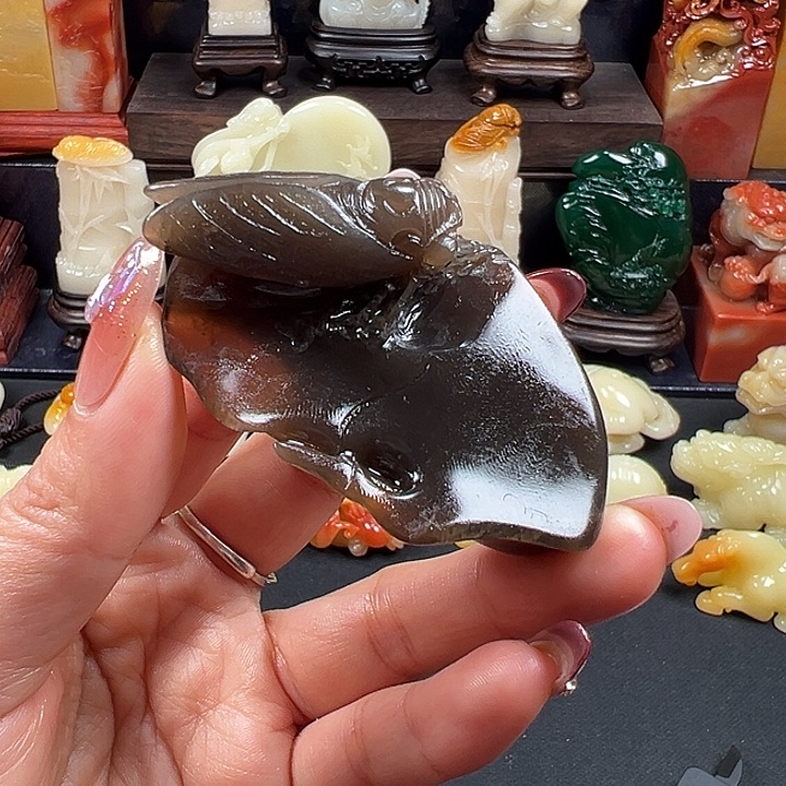 寿山石牛角冻石手把