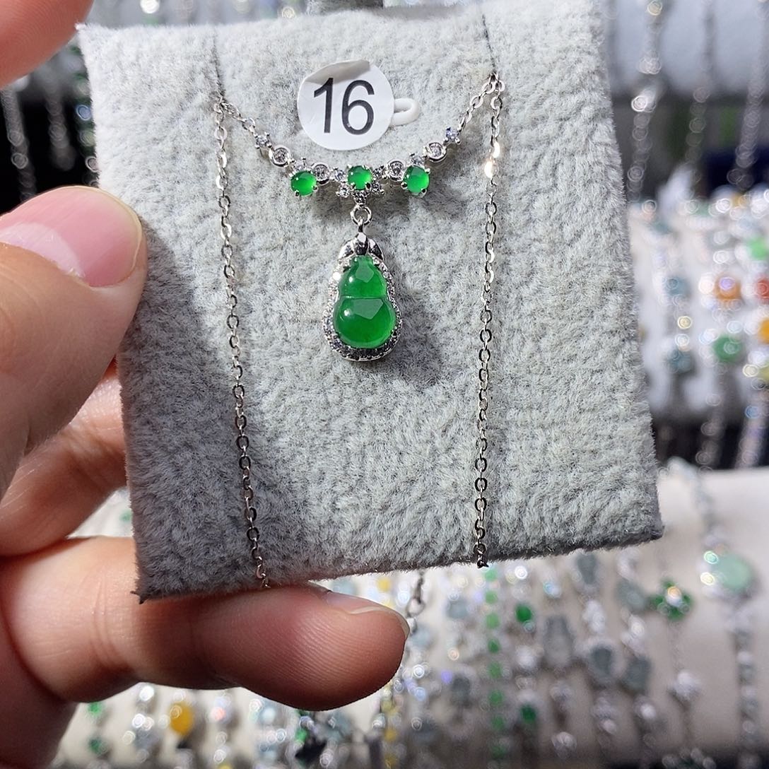 翡翠银S925镶嵌颈饰