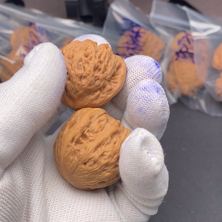 文玩核桃把件亭**立铁锤（修）