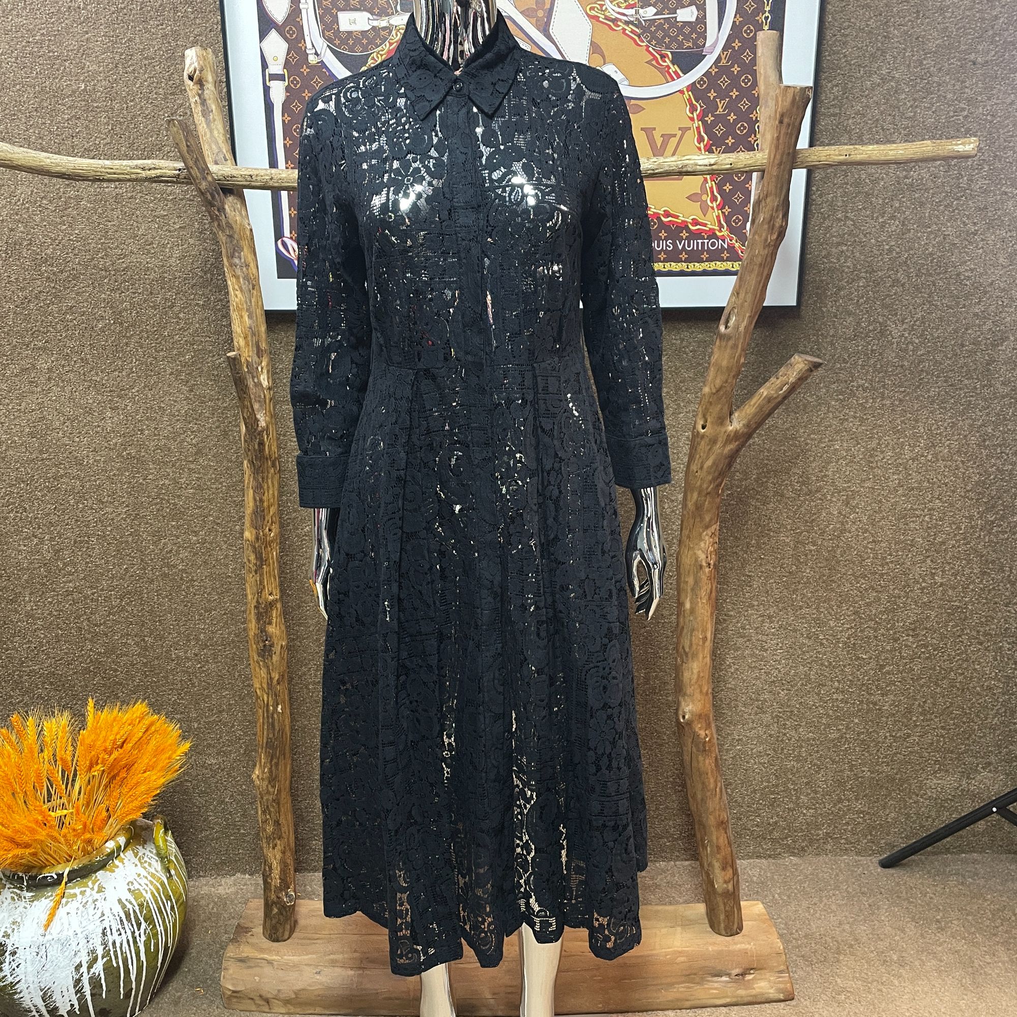 99新 MaxMara 挖剪刺绣长袖连衣裙 36码 41176