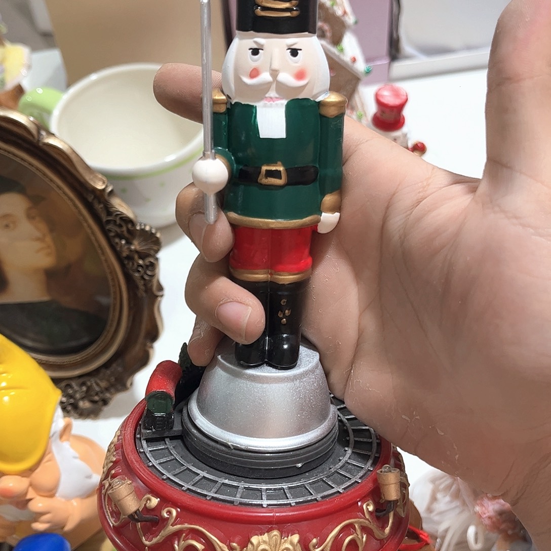 哈***春瓷片中古老货默认微瑕