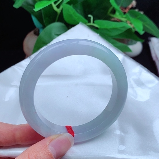 翡翠手镯未镶嵌      正圈56 冰春彩