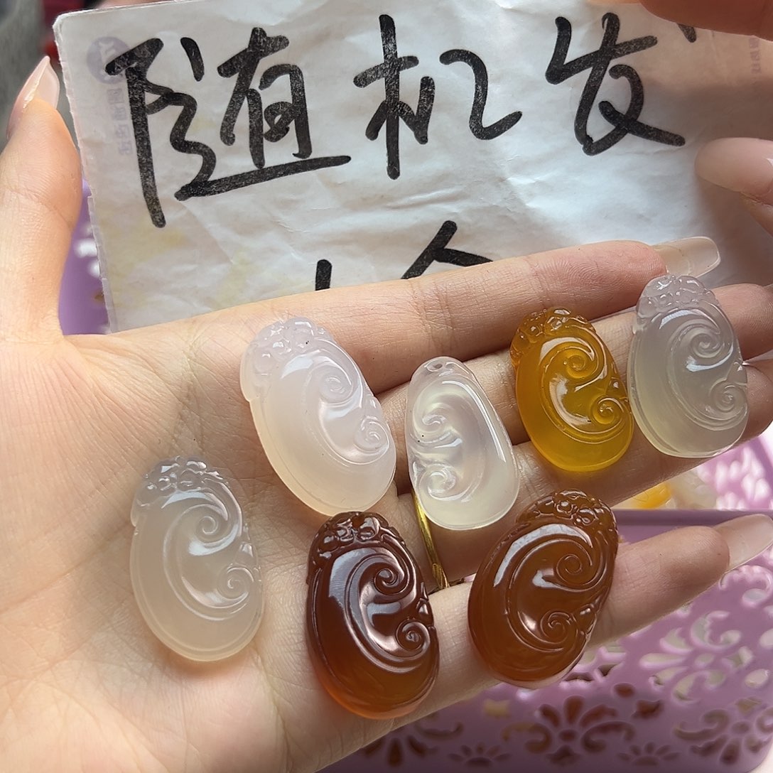 玛瑙/玉髓未镶嵌颈饰