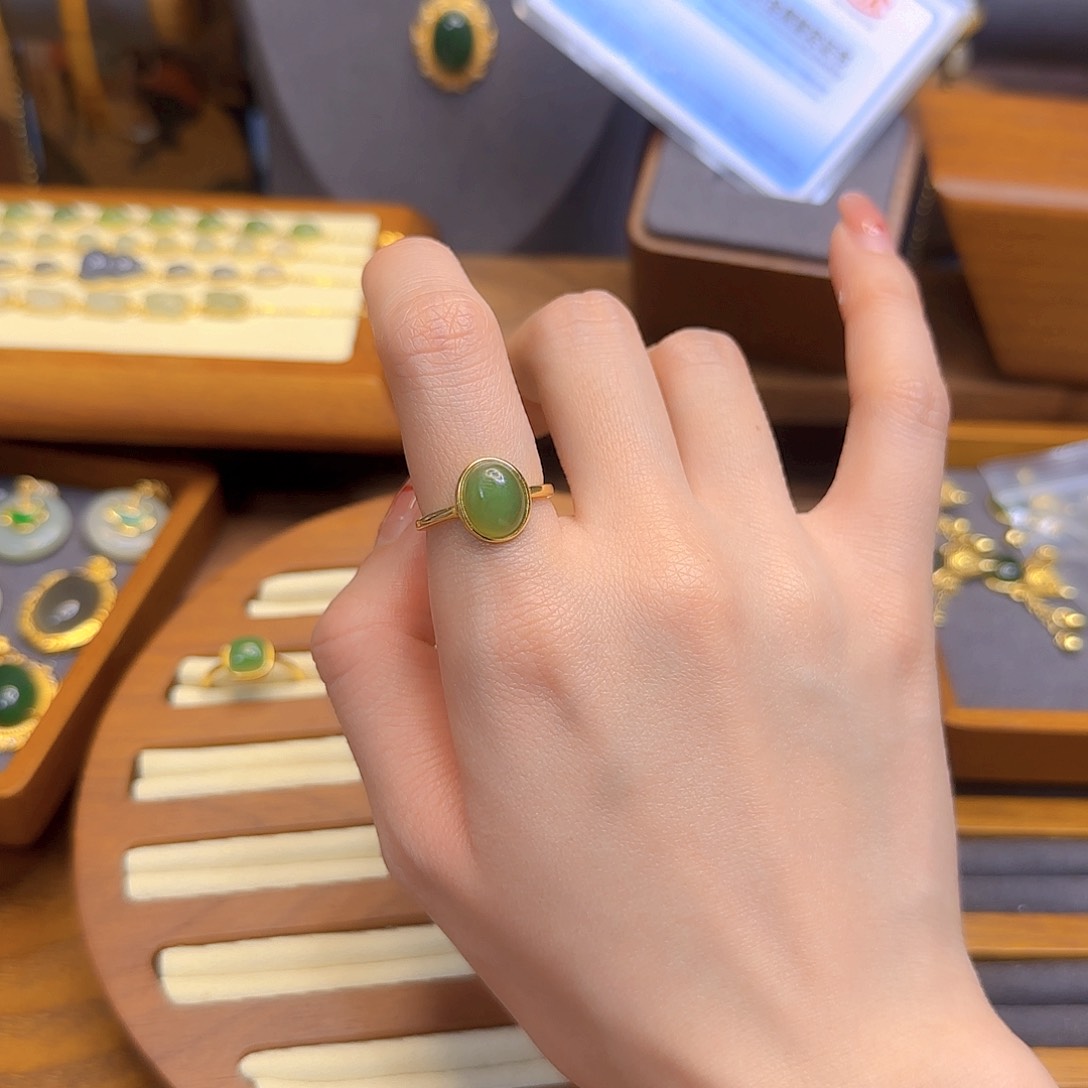 和田玉戒指银S925镀金镶嵌