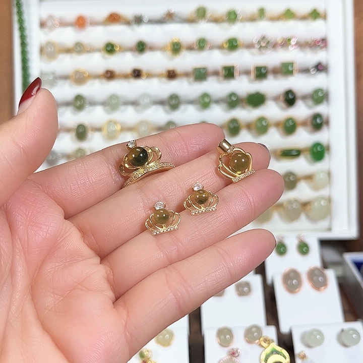 和田玉（糖玉）戒指未镶嵌