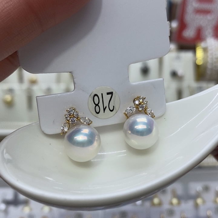 18K金镶嵌耳饰淡水珍珠