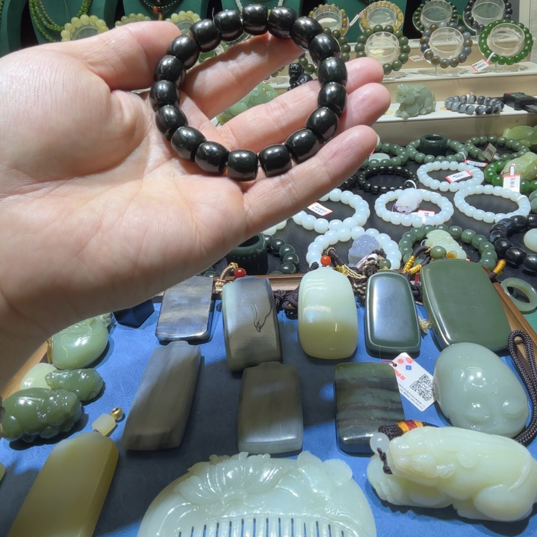 和田玉未镶嵌手链