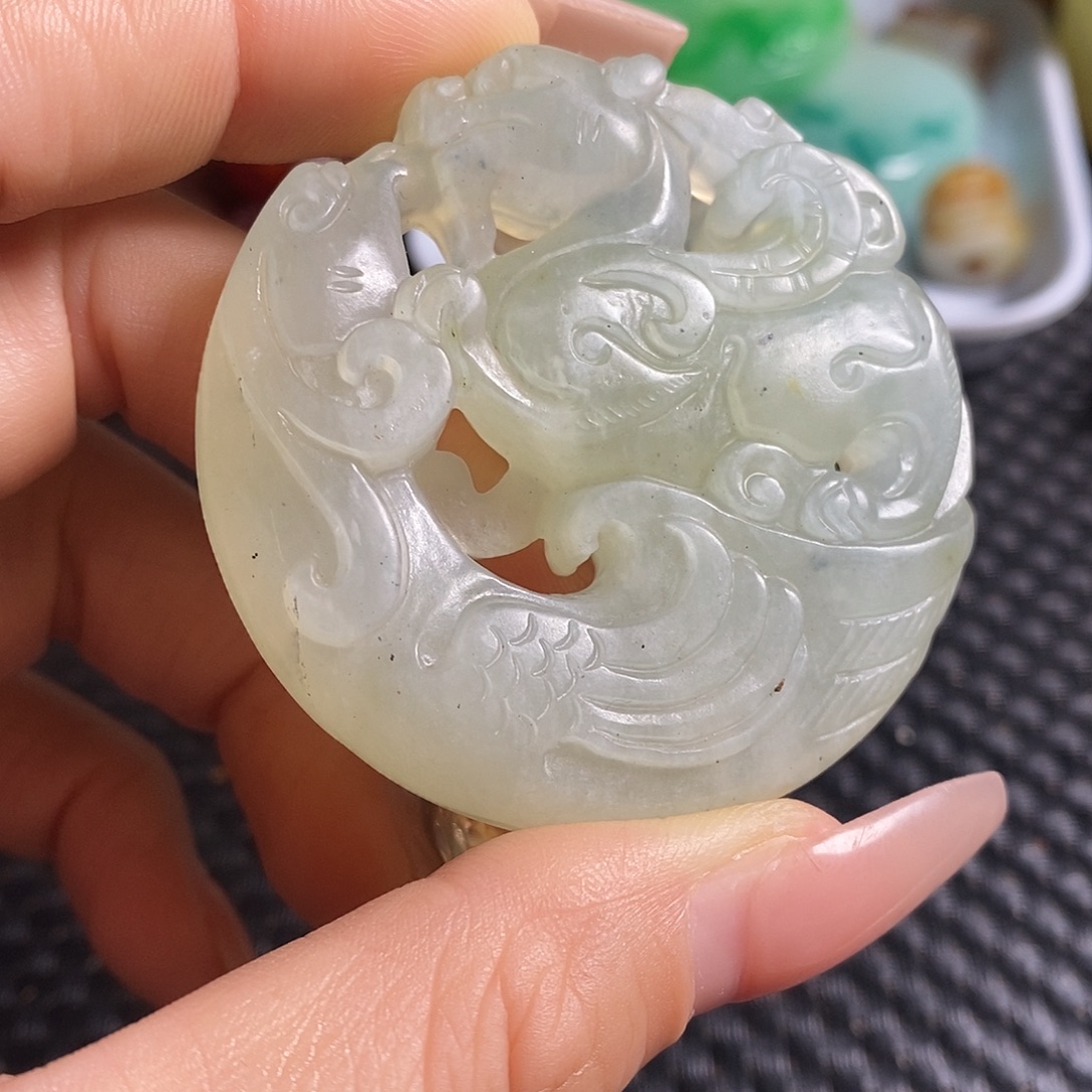 岫岩老玉（透闪石质玉）未镶嵌珠宝奇石