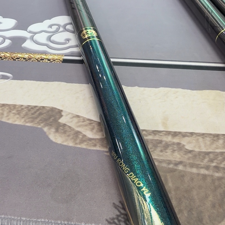 敏***哥6.3m碳素羽量版超轻8.8H4.5米一支