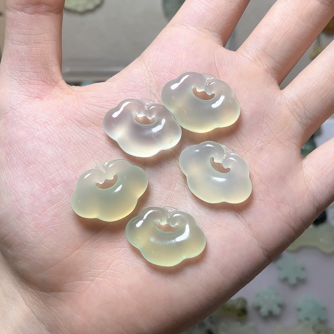 岫玉颈饰未镶嵌 价格为单个 拍下可挑选 吊坠配项链发货