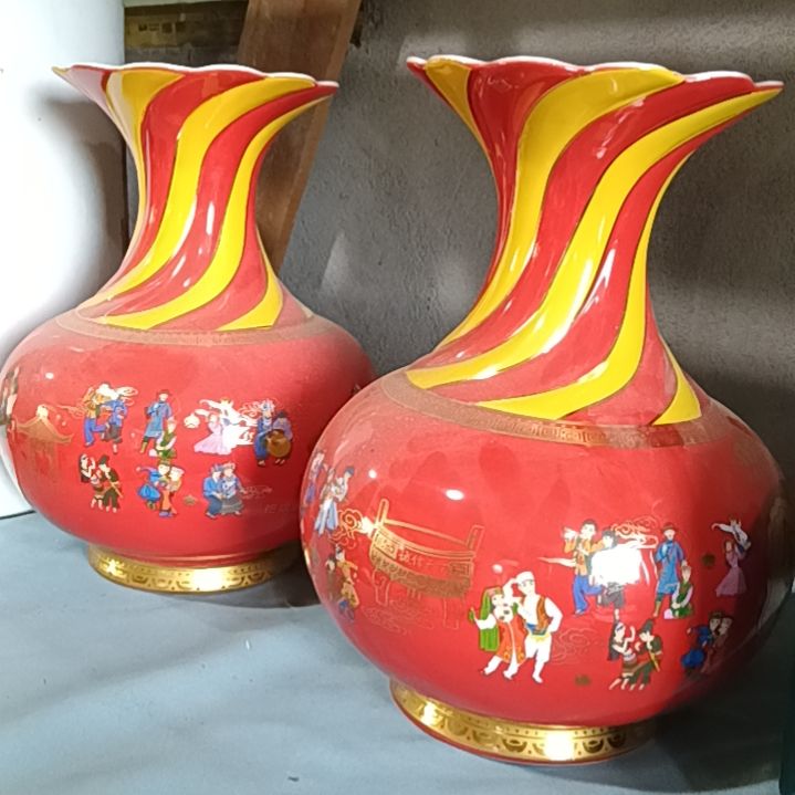 缸五斤酒瓶二个带盖子