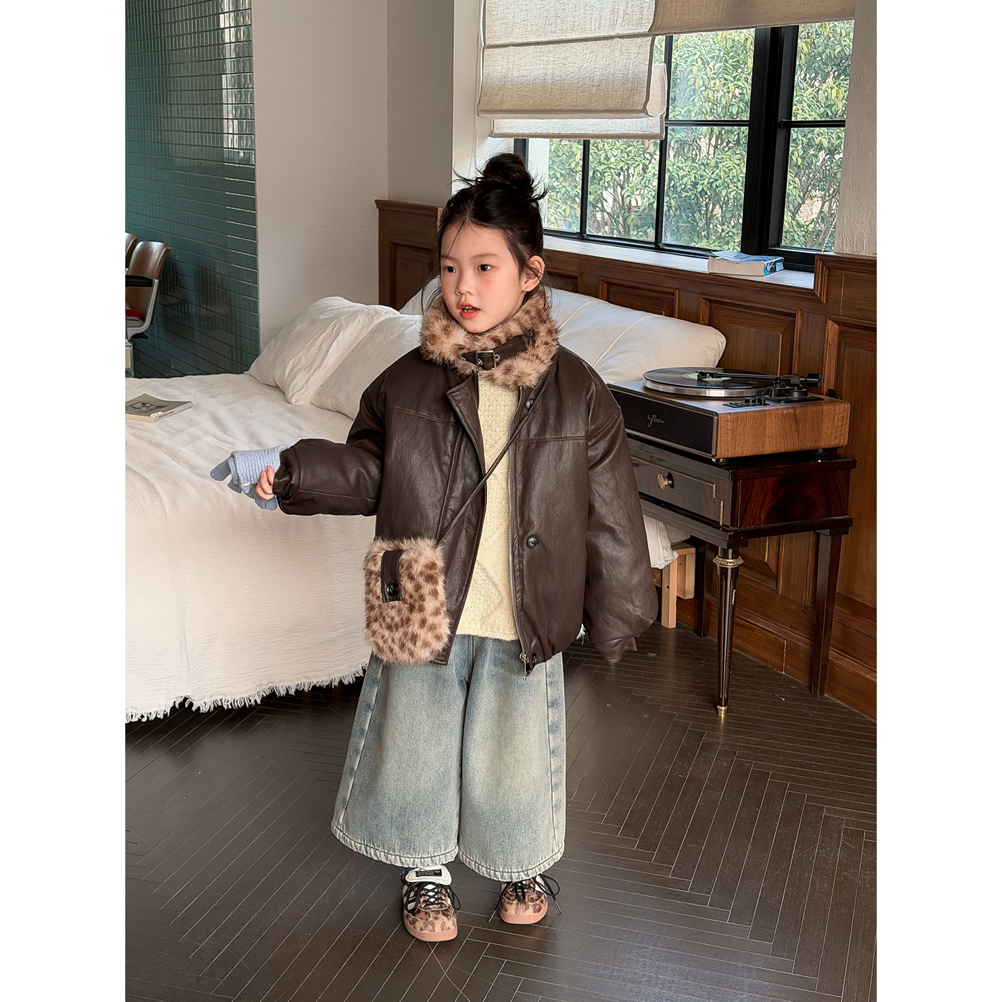 Harper kids韩版冬季时尚潮流毛毛立领皮衣外套配包包 H25A311203