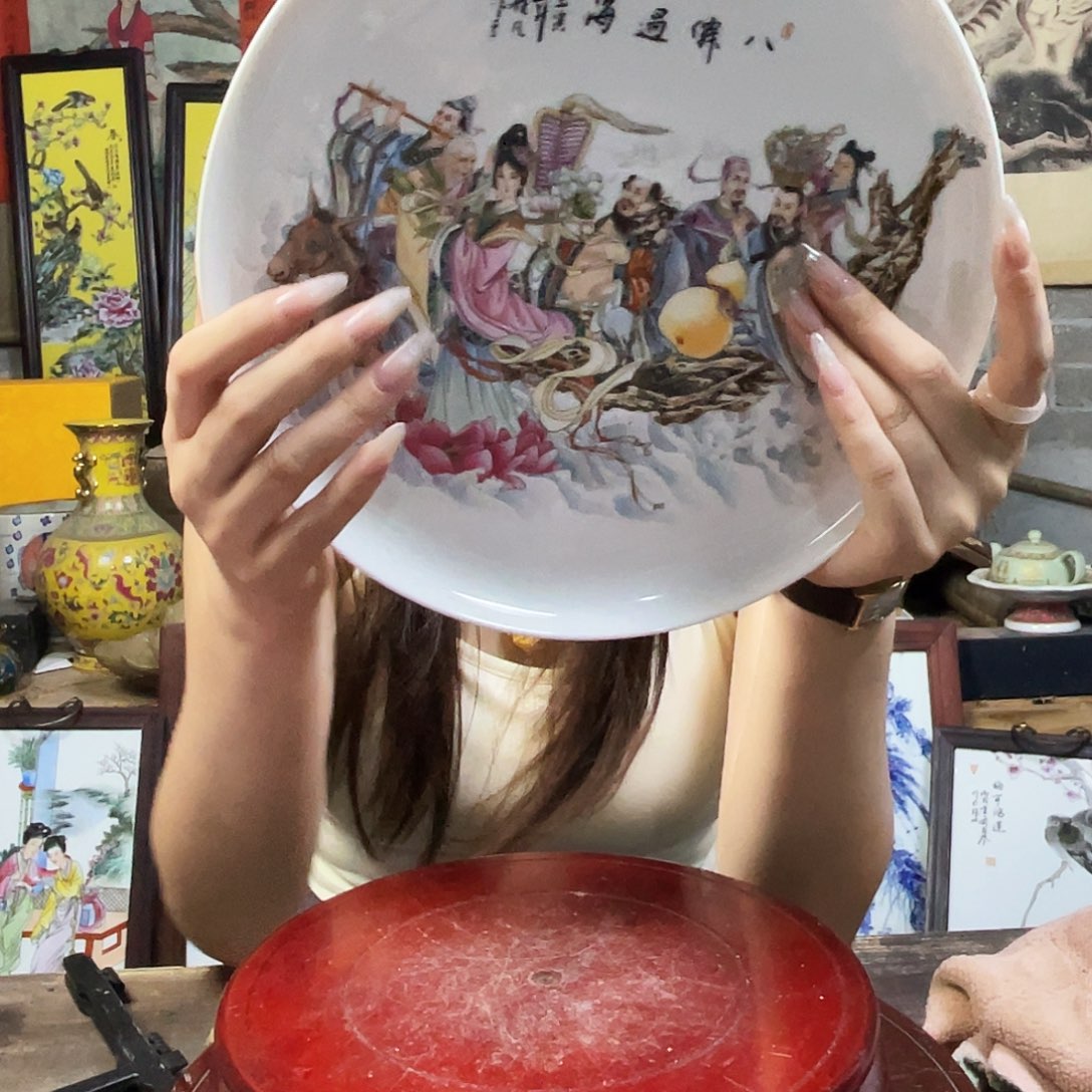摆件景德镇陶瓷。 