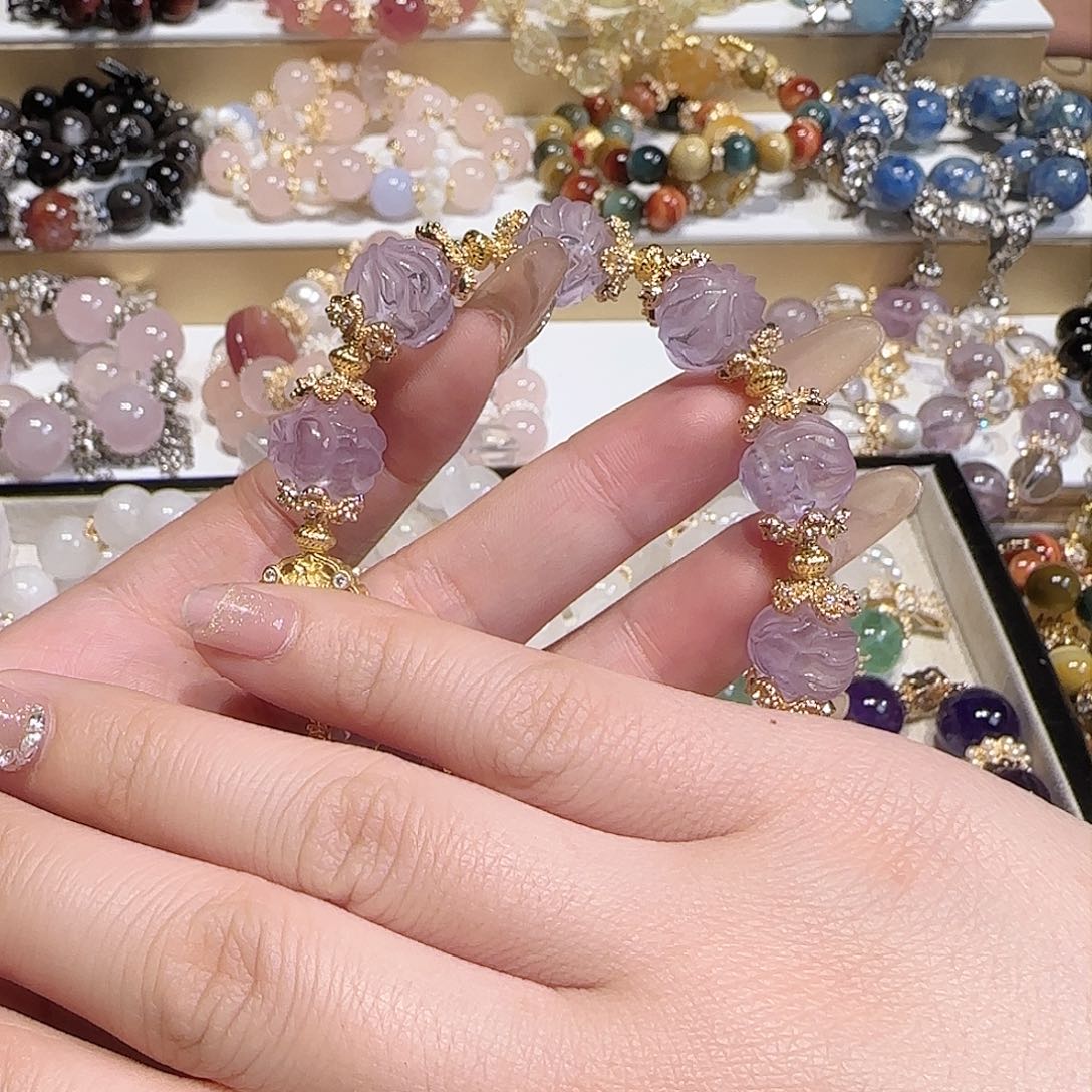 水晶手链未镶嵌薄***?卡