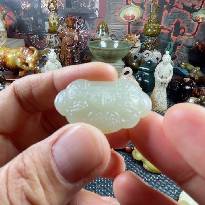 和田玉颈饰未镶嵌