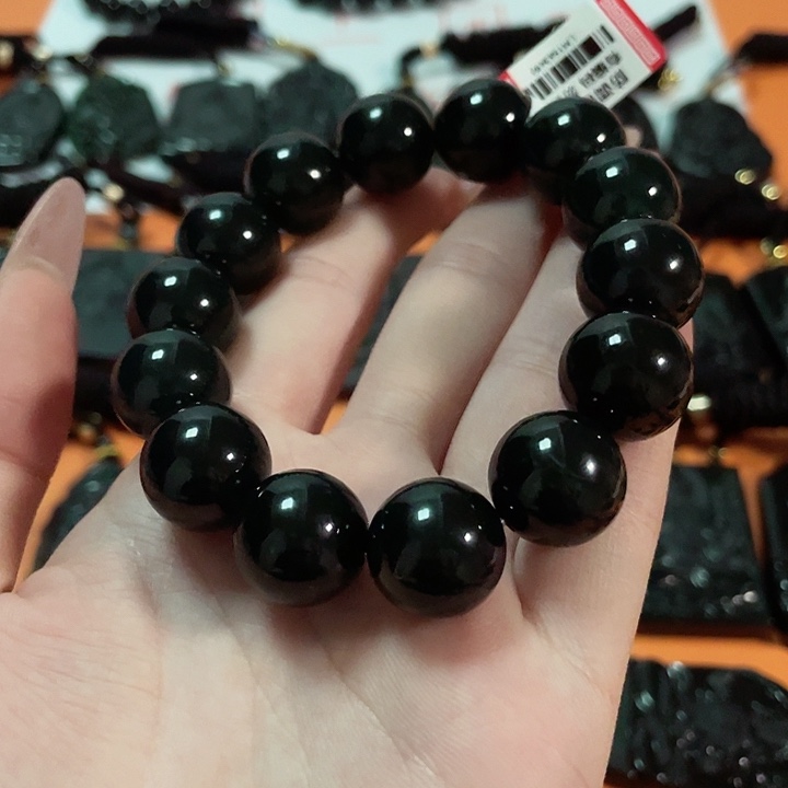 翡翠未镶嵌挂件幸**油